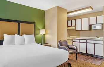 Studio, 1 Queen Bed, Non Smoking