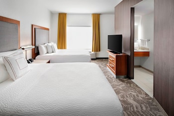 Suite, 2 Double Beds, Mountain View