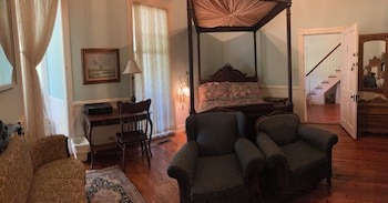 Single Room, 1 Double Bed