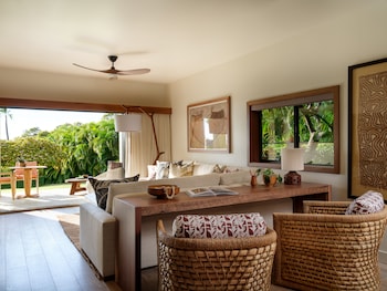 Suite, 1 Bedroom, Garden View