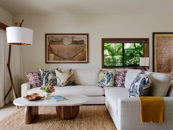 Suite, 1 Bedroom, Partial Ocean View