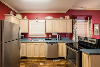 Chickadee Suite