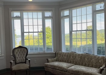 Hummingbird Suite