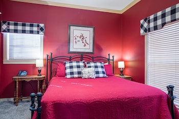 Chickadee Suite