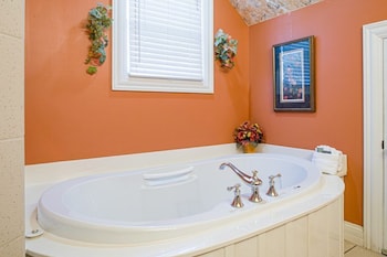 Oriole Suite