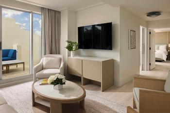 Suite, 1 Bedroom, Balcony, Partial Ocean View