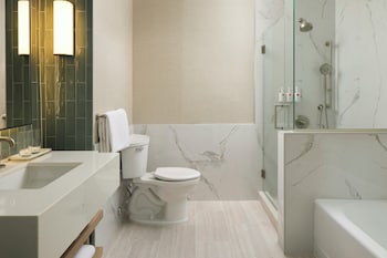 Double Room, Oceanfront (St. Moritz Tower)