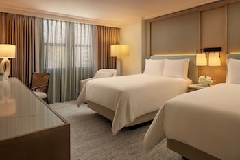 Room, 2 Double Beds, City View