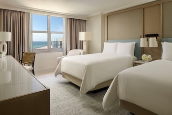 Room, 2 Double Beds, Partial Ocean View
