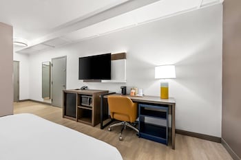 Room, 1 King Bed, Non Smoking