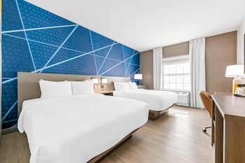 Standard Room, 2 Queen Beds (with Stand-In Shower)