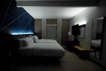 Room, 2 Queen Beds, Non Smoking