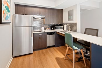 Suite, 1 Bedroom, Accessible, Bathtub