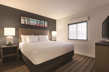 Suite, 1 Bedroom, Accessible, Bathtub