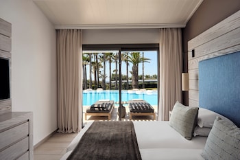 Two Bedroom Suite Swim up Pool view (Bungalow Area)