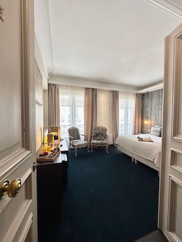 Family Suite, 2 Queen Beds (Family)