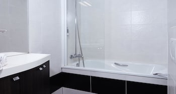 Superior triple room, harbor entrance view