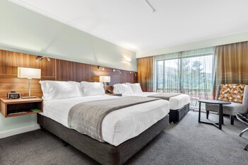 Premium Room, Multiple Beds, Lake View